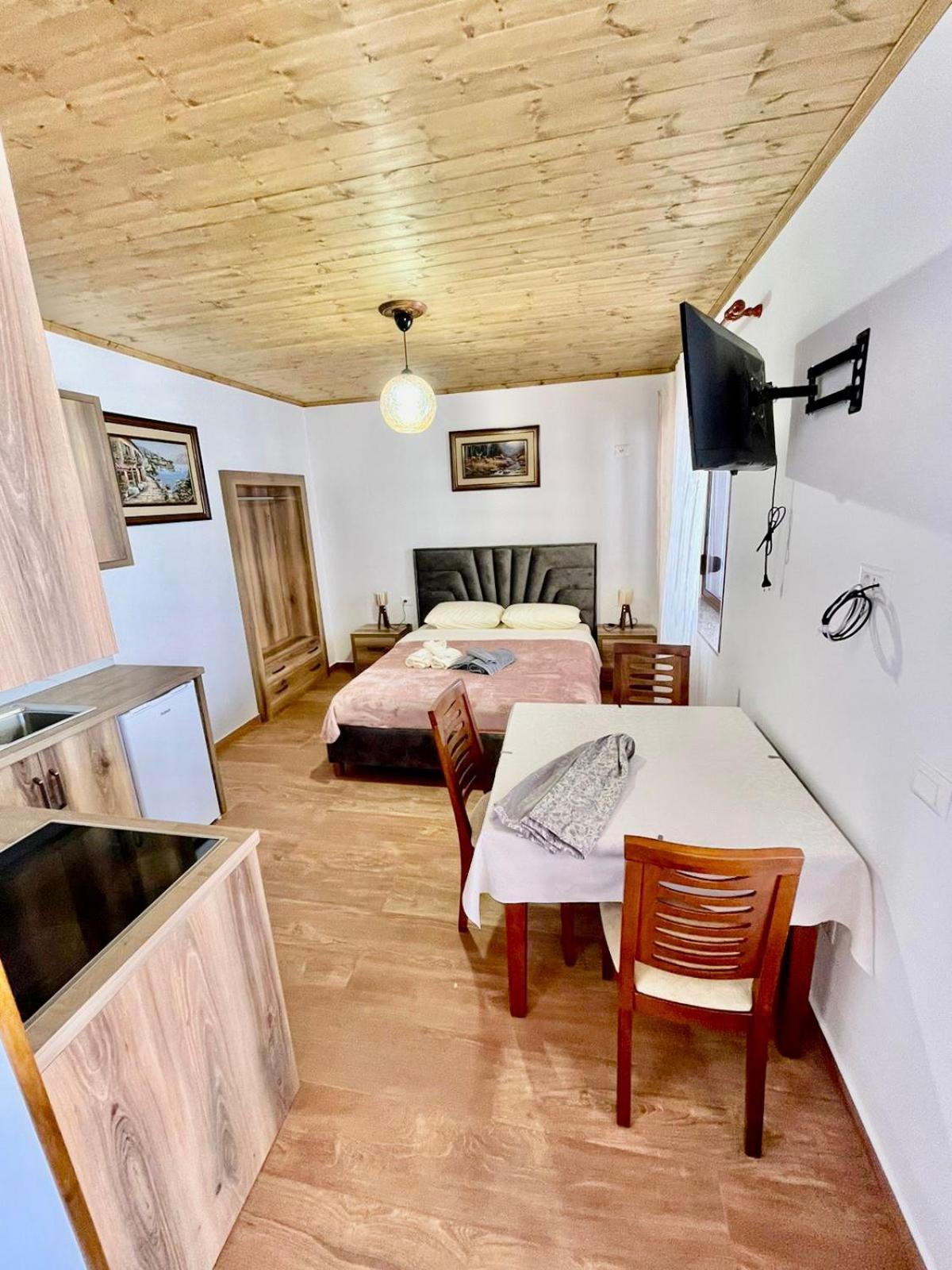 Roel Apartments Sarandë Eksteriør bilde