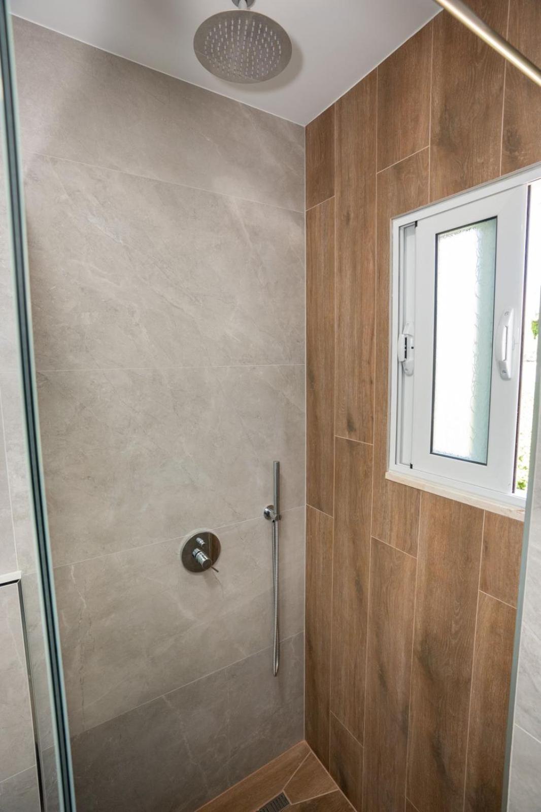 Roel Apartments Sarandë Eksteriør bilde