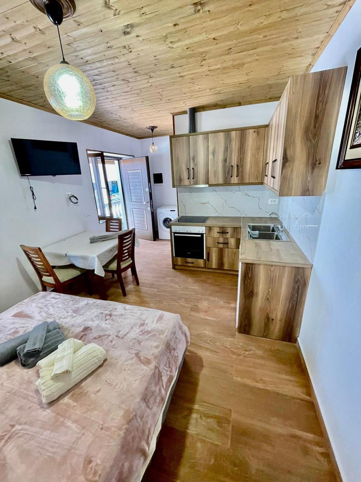 Roel Apartments Sarandë Eksteriør bilde